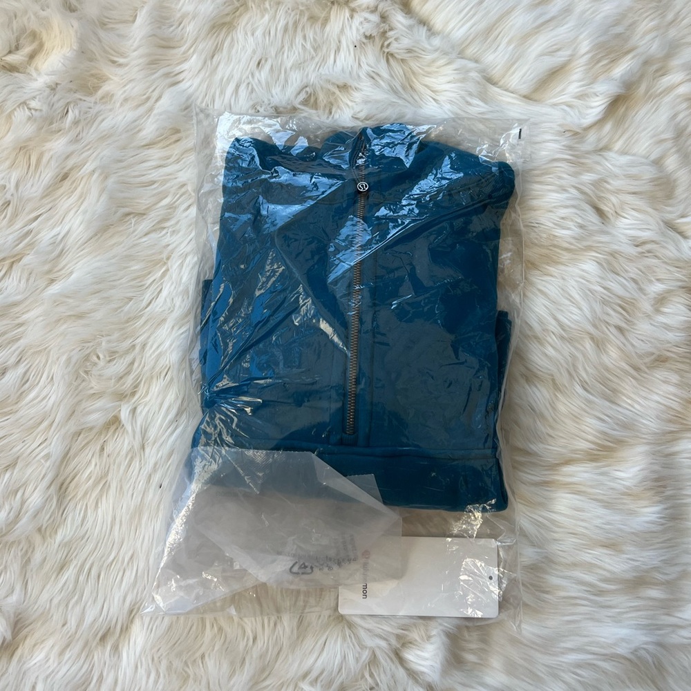 NWT Scuba Oversized 1/2 Zip Hoodie Color Capri - Picture 6 of 11